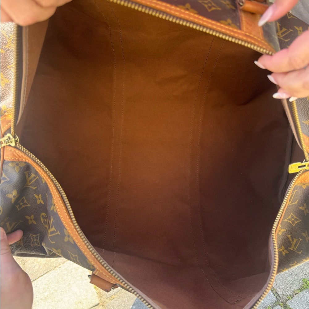 Louis Vuitton Monogram Keepall 55 - Picture 14 of 17